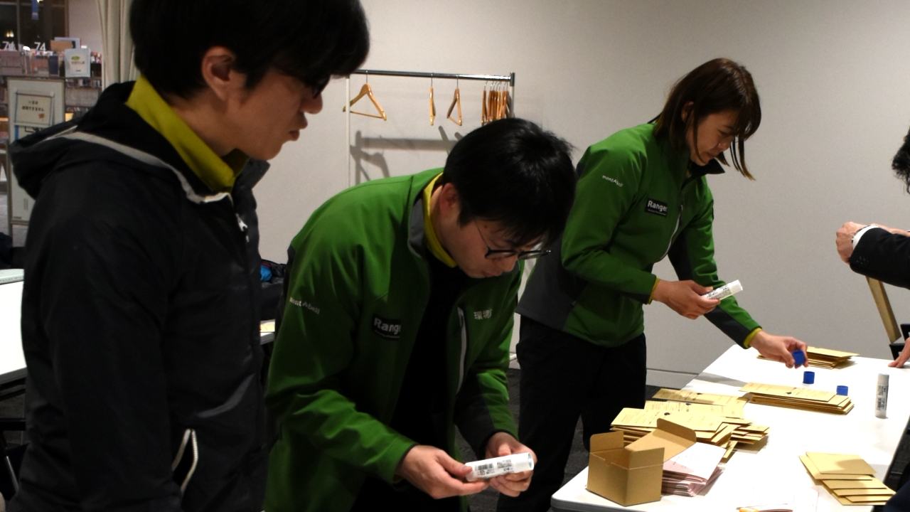 写真＿封入作業